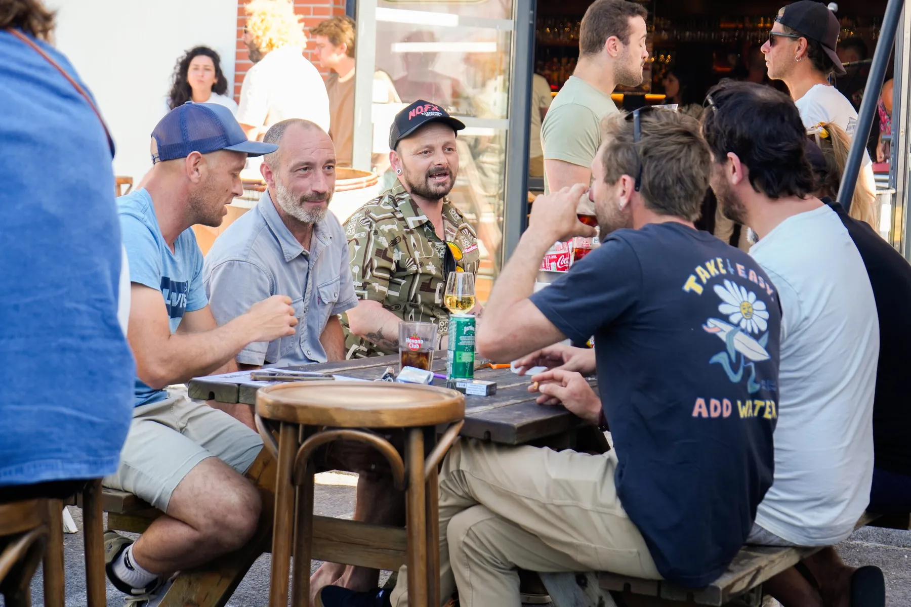 Molly's Pub Biarritz · la terrasse et les Docks