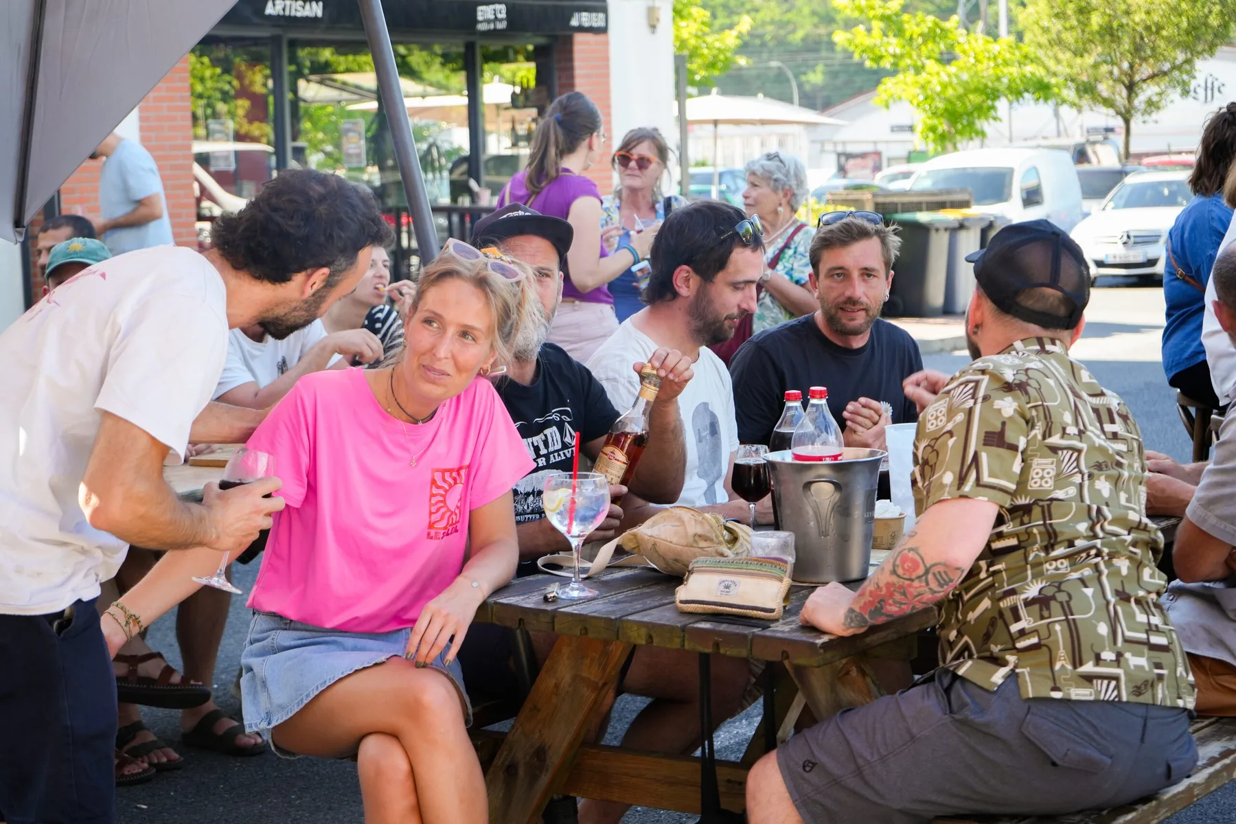 Molly's Pub Biarritz · la terrasse et les Docks