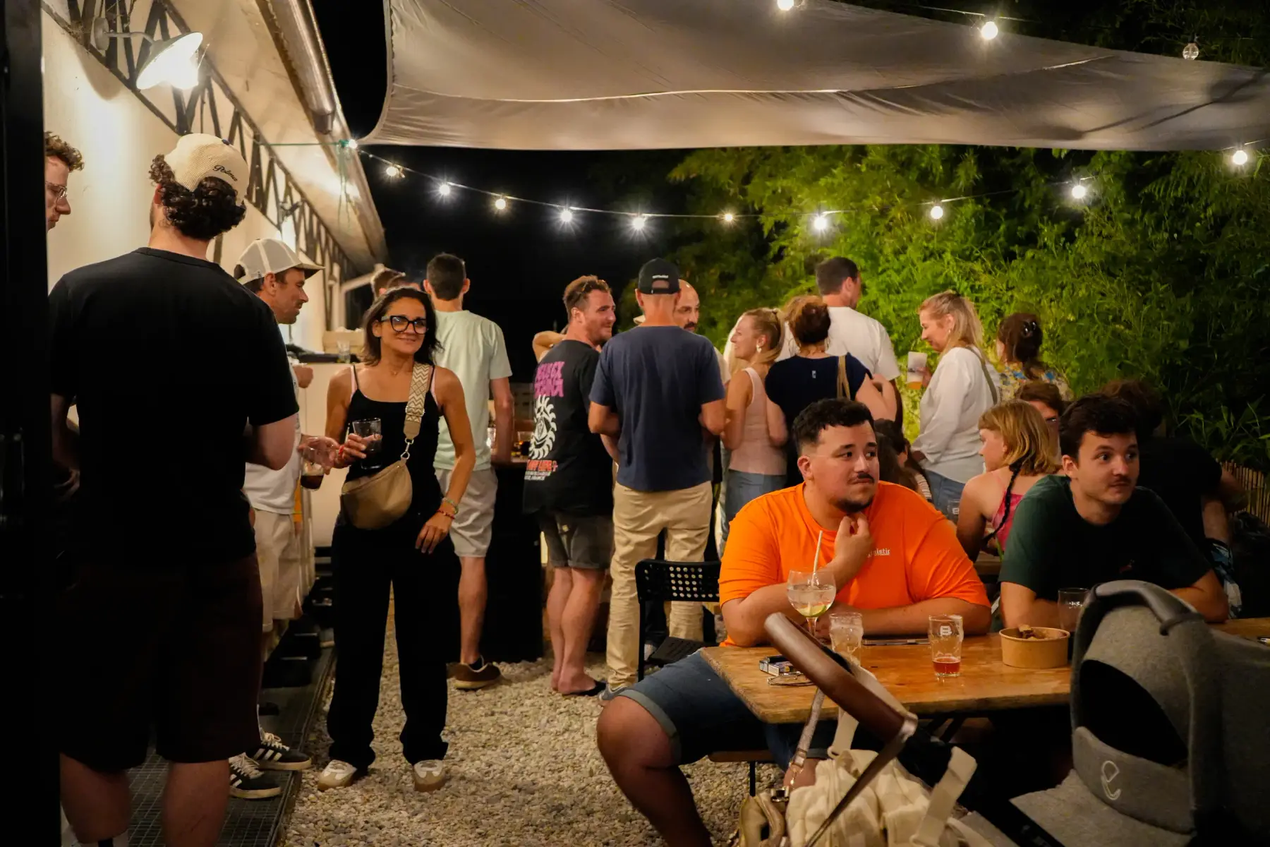 Molly's Pub Biarritz · la terrasse et les Docks