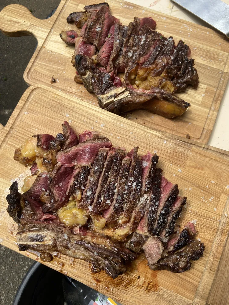 Molly's Pub Biarritz · la plancha et le brasero