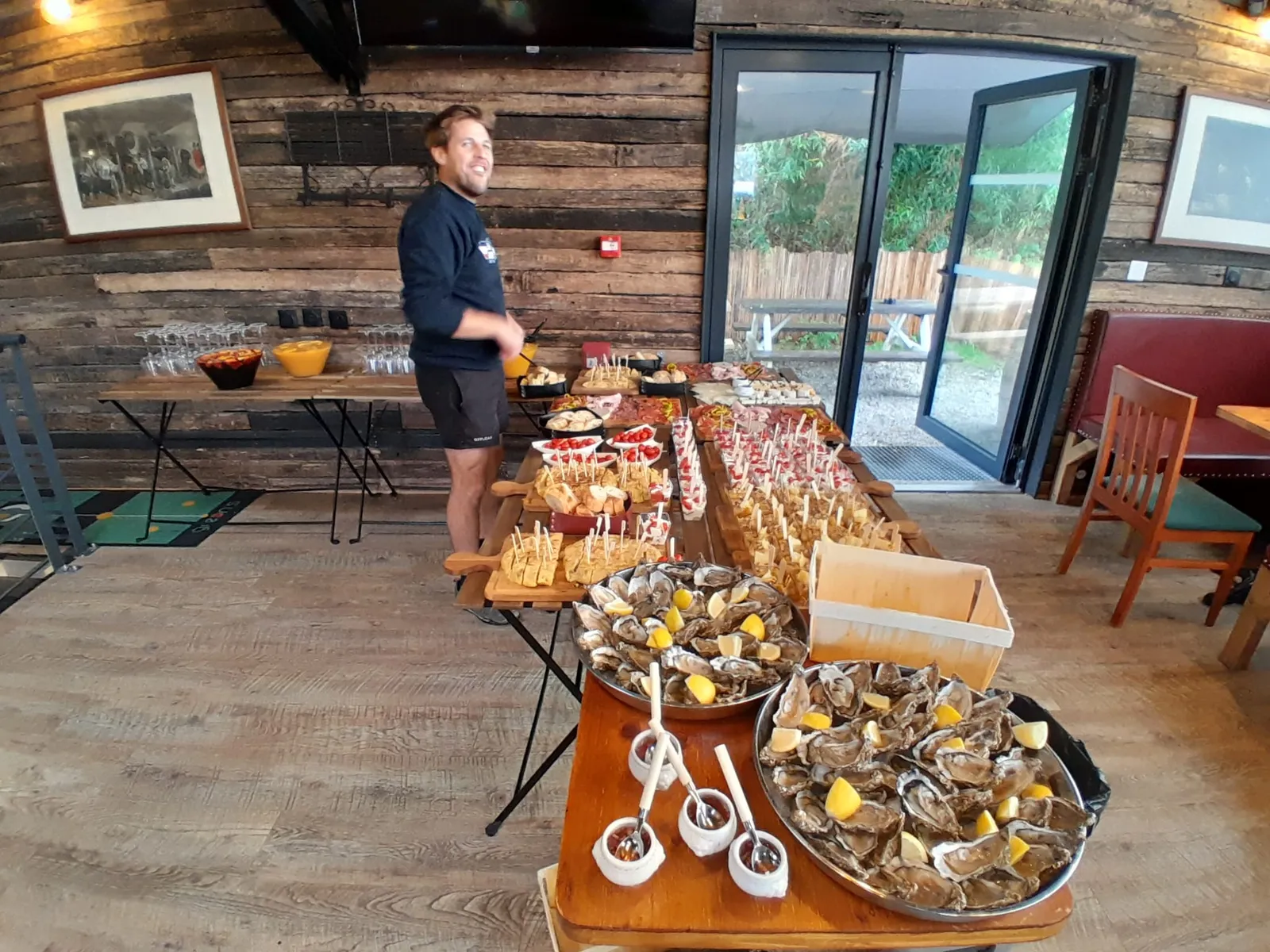 Molly's Pub Biarritz · les planches à partager