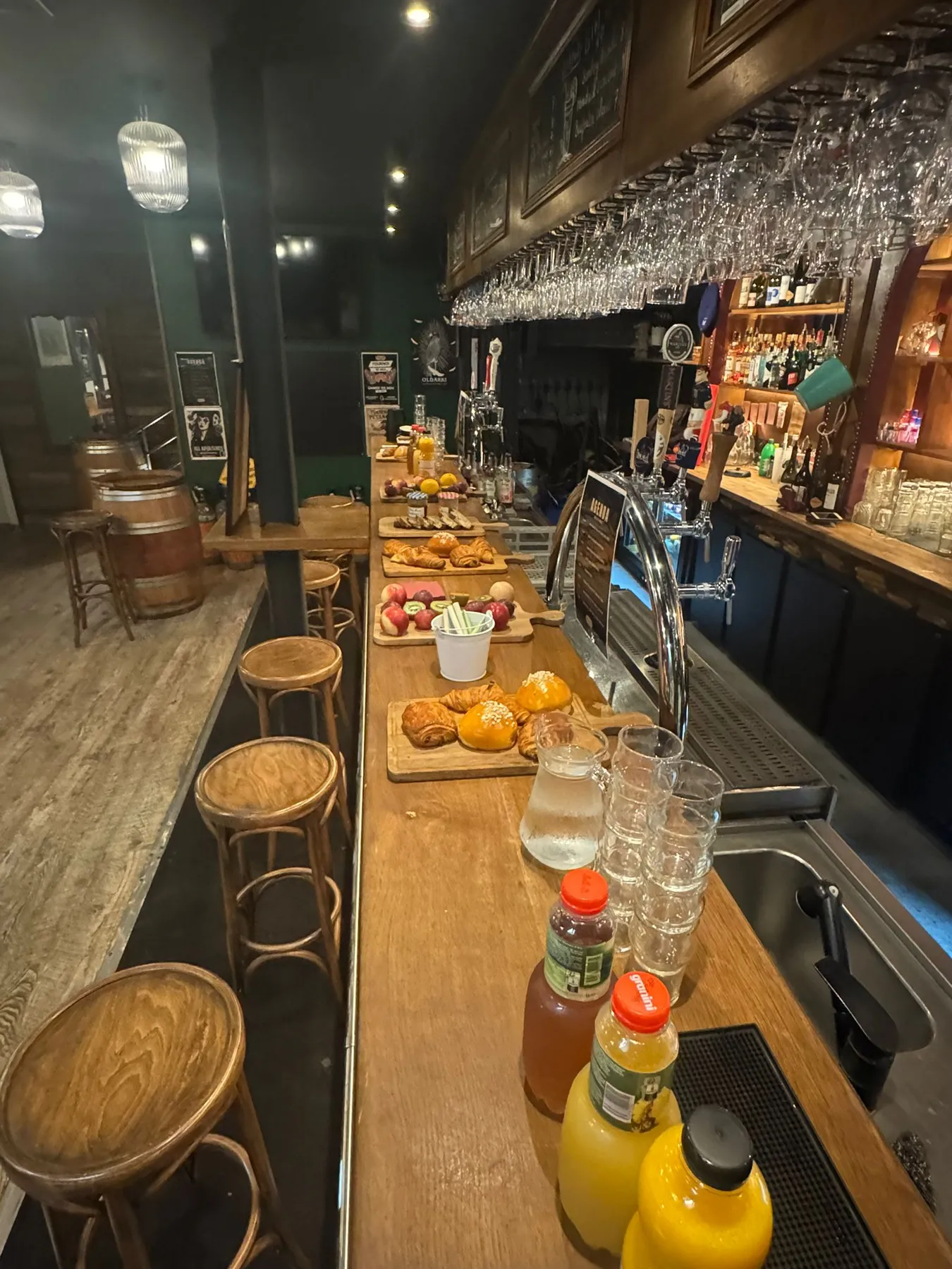 Molly's Pub Biarritz · les planches à partager