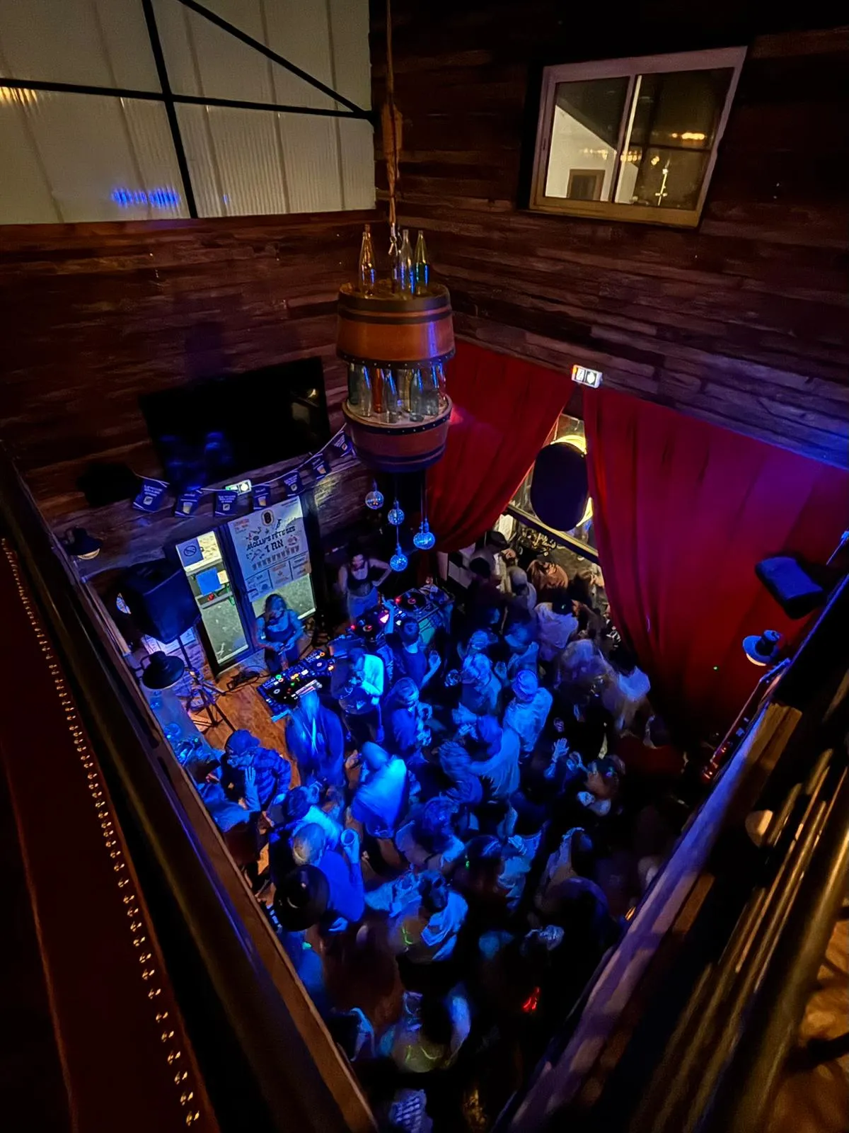 Molly's Pub Biarritz · une soirée au pub